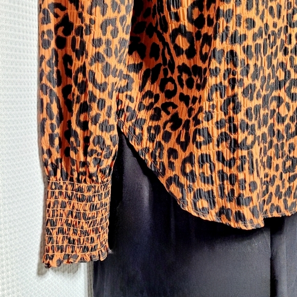 LOFT Burnt Orange Leopard Print Shirred Turtleneck Blouse Women's (XS) - Picture 6 of 14